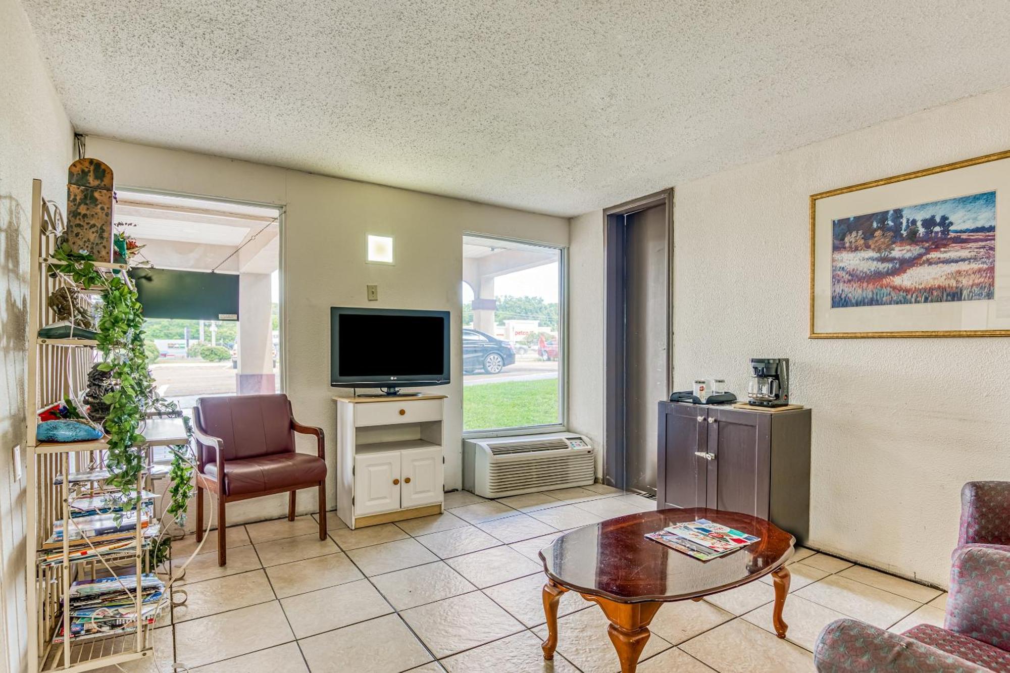 Oyo Hotel Jackson North I-55 Εξωτερικό φωτογραφία