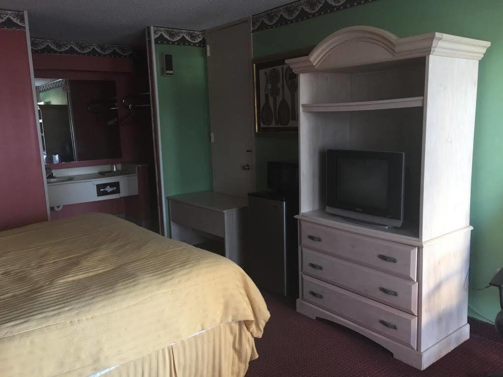 Oyo Hotel Jackson North I-55 Εξωτερικό φωτογραφία